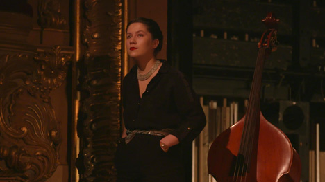 La mise en scène de Lucie Berelowitsch