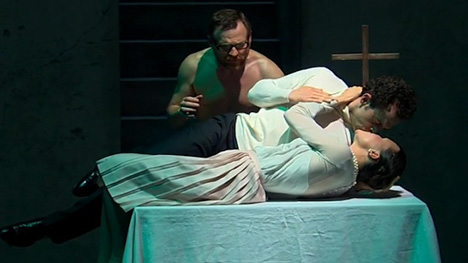 La mise en scène de Stéphane Braunschweig