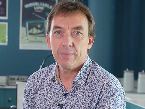 Jacques, enseignant en Physique-Chimie